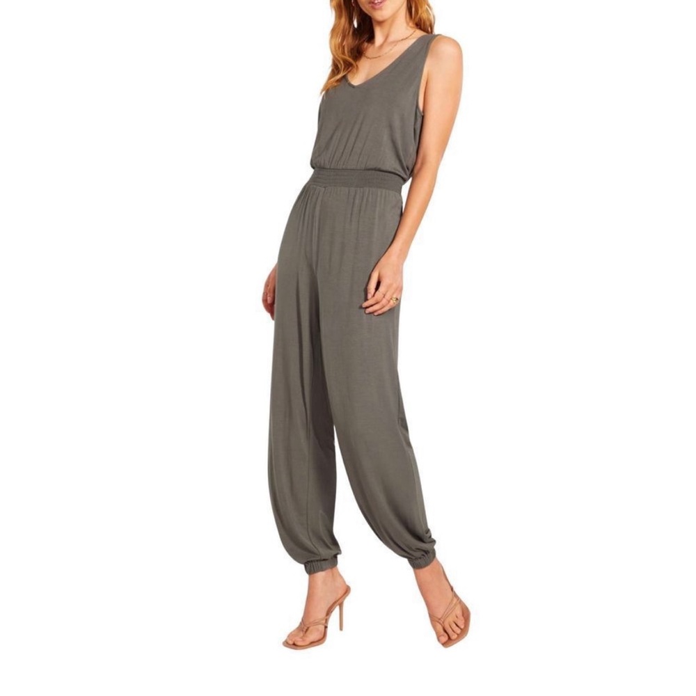 BB Dakota x Steve Madden Green Cypress Smocked Waist Jogger Jumpsuit size XS EUC